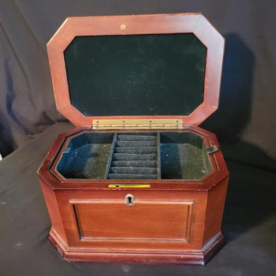 Bombay Co Jewelry Box and More (DR-DW)