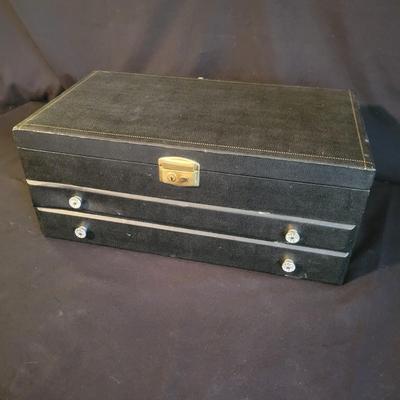 Bombay Co Jewelry Box and More (DR-DW)