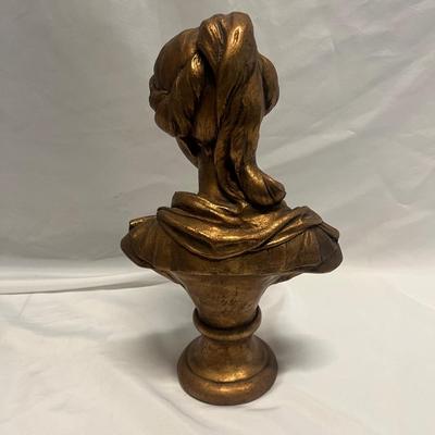 Bust Signed 'Boiz' & Wall Decor (B2-MG)