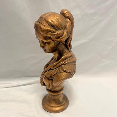 Bust Signed 'Boiz' & Wall Decor (B2-MG)