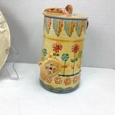 942 Italian Cat Pottery Covered Canister & Crab Plate