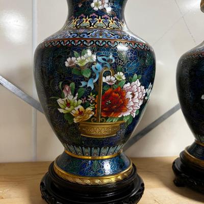 Vintage Beautiful Chinese Cloisonne Vases w/Rosewood Stand