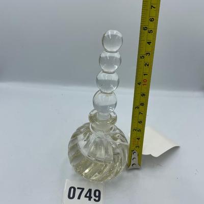 Glass perfume bottle