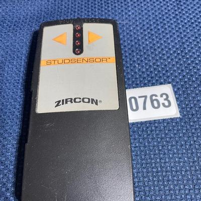 Zircon stud finder