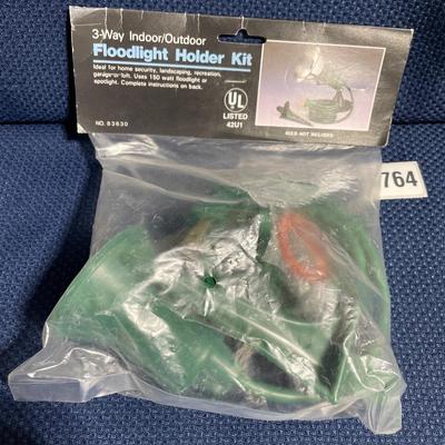 Floodlight holder kit