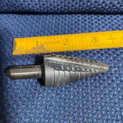 Step drill bit