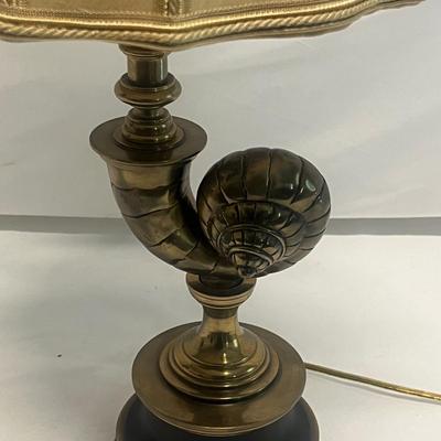 Snail Design Brass Table Lamp (B2-MG)