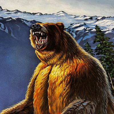 Canvas Board of Grizzly Bear 