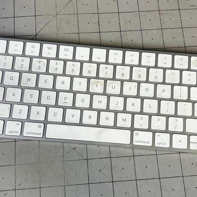 Apple Wireless Keyboard Model Number A1644 