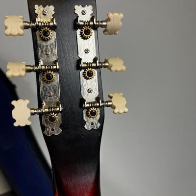 REGAL Acoustic Guitar With Case