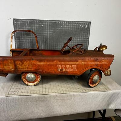 ANTIQUE PEDDLE CAR, Old Fire Engine 