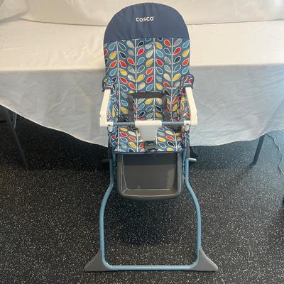 Cosco Folding High Chair & Safety 1st Child Gate ( B2-MG)