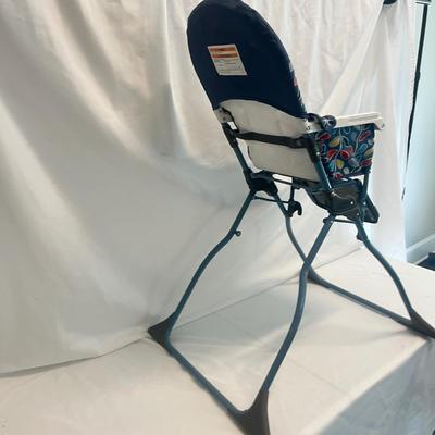 Cosco Folding High Chair & Safety 1st Child Gate ( B2-MG)