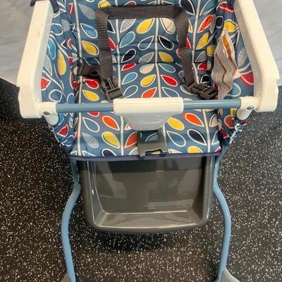 Cosco Folding High Chair & Safety 1st Child Gate ( B2-MG)