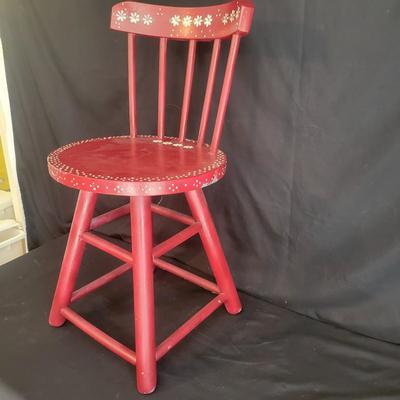 Two Small Chairs and a Stool (LR-DW)