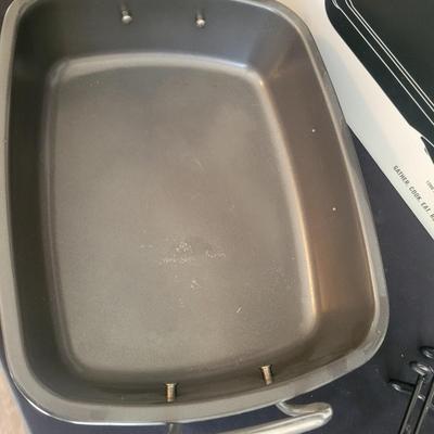 Williams Sonoma Electric Griddle and a Roasting Pan (LR-DW)