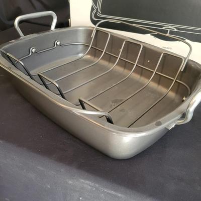 Williams Sonoma Electric Griddle and a Roasting Pan (LR-DW)