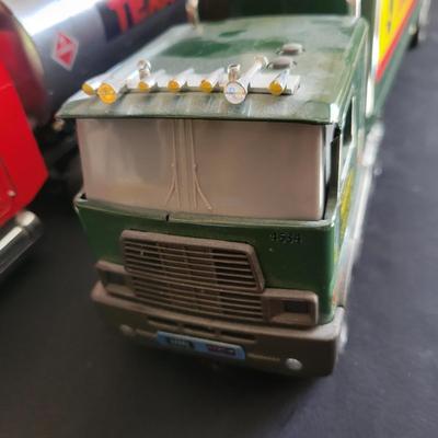 Die Cast and Model Semis and More (LR-DW)