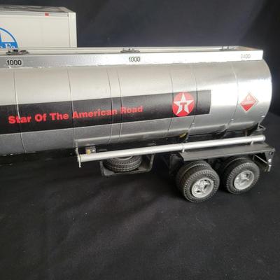 Die Cast and Model Semis and More (LR-DW)