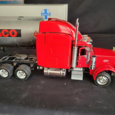 Die Cast and Model Semis and More (LR-DW)