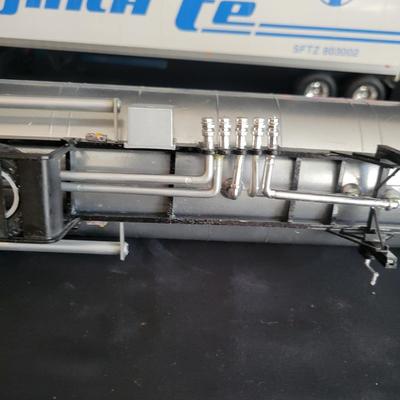 Die Cast and Model Semis and More (LR-DW)
