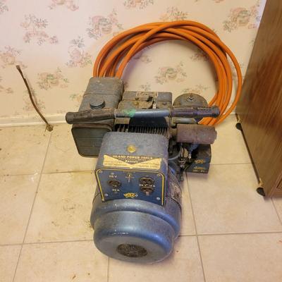 Winco Generator and a Compressor Hose (K-DW)