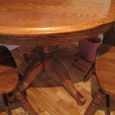 Solid Wood Oak Round Kitchen Table - C
