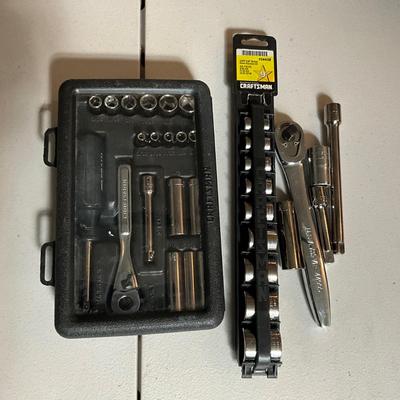 G1971 Small Craftsman Socket Set w/ Extras