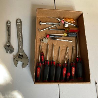 G1975 Set of Red and Black Craftsman Screwdrivers with Two Adjustable Wrenches