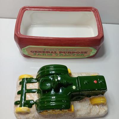 John Deere Ceramic Tractor Platform Cookie Jar, 1924-1953 Model D by Gibson 2019