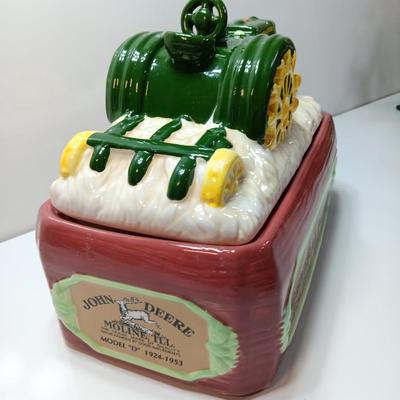 John Deere Ceramic Tractor Platform Cookie Jar, 1924-1953 Model D by Gibson 2019