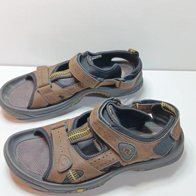 Men's size 12 M Foot Joy Golfing sandals LIKE NEW!