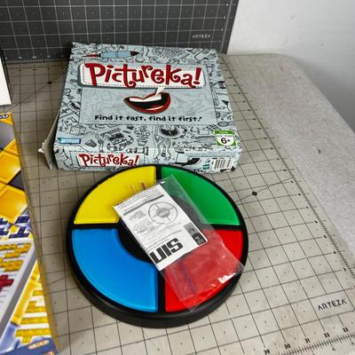 GAMES: Othello, Blokus, Pictureka 