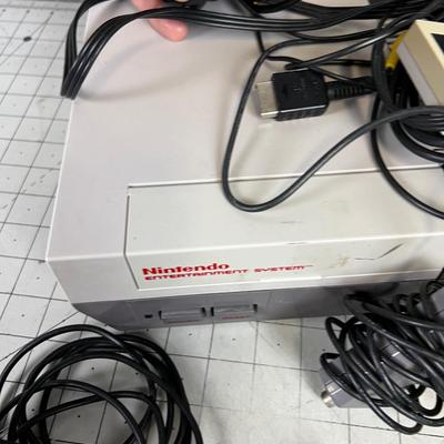 Nintendo Entertainment System NES-001  With Games and Controllers 