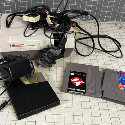 Nintendo Entertainment System NES-001  With Games and Controllers 