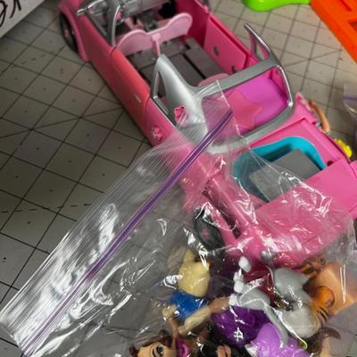 The Whole Poly Pockets Play set
