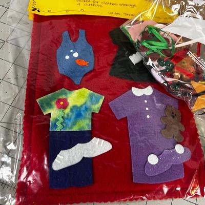 Puppets, Soft / Quiet Toys 