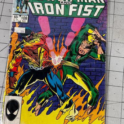 Lot of 6 VINTAGE Marvel Comics 70's and 80's 