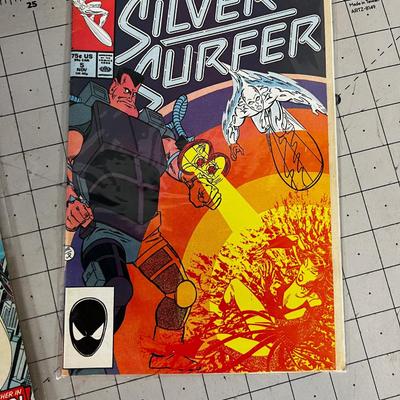 Lot of 6 VINTAGE Marvel Comics 70's and 80's 