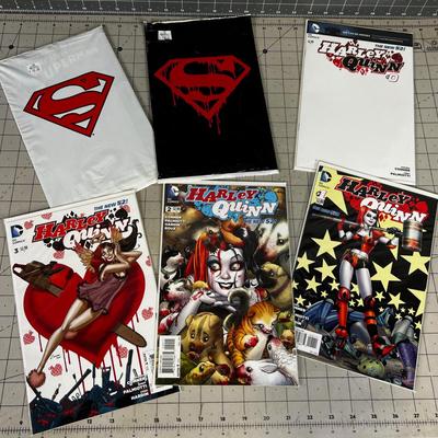 Couple of Superman Sealed Plus Harley Quinn