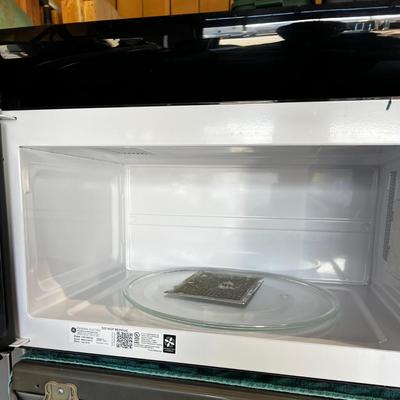 GE Stainless Steel Microwave Oven Over the Stove