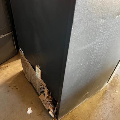 GE Stainless Steel Refrigerator 15.5 Cu Ft