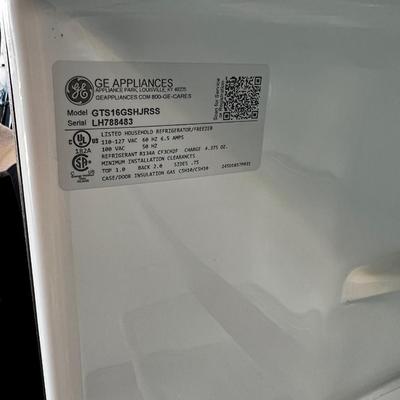 GE Stainless Steel Refrigerator 15.5 Cu Ft