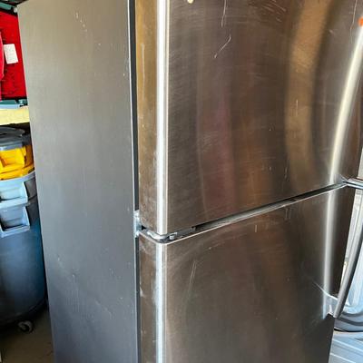GE Stainless Steel Refrigerator 15.5 Cu Ft