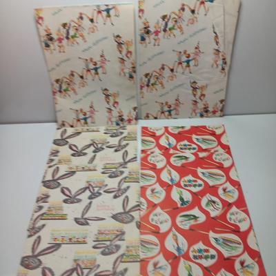 Vintage print " Happy Birthday" wrapping paper