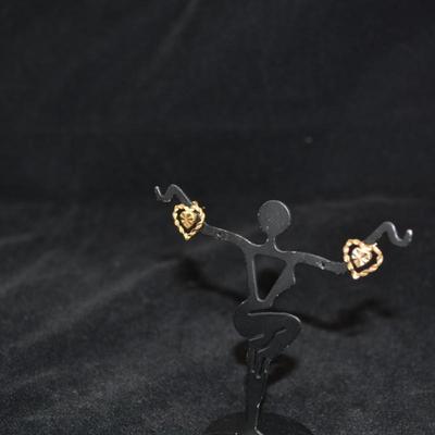 14k Heart Earrings 1.3g