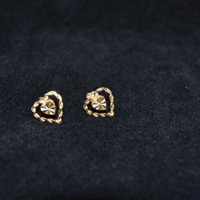 14k Heart Earrings 1.3g