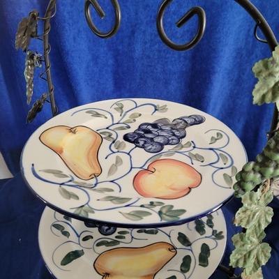 Serving Stand with 2 Plates