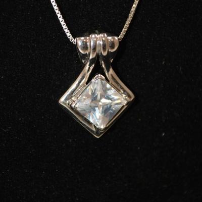925 Sterling Cube Chain with 925 Cubic Zirconia Pendant 18" 5.9g