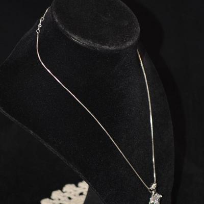 925 Sterling Cube Chain with 925 Cubic Zirconia Pendant 18" 5.9g
